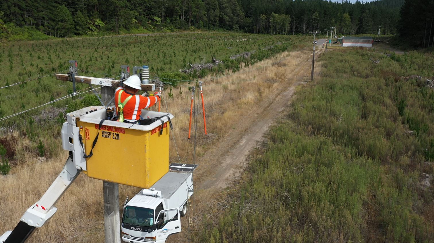 Downer awarded electrical field services contract with Powerco
