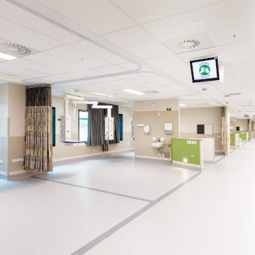 Middlemore hospital clinical services building 